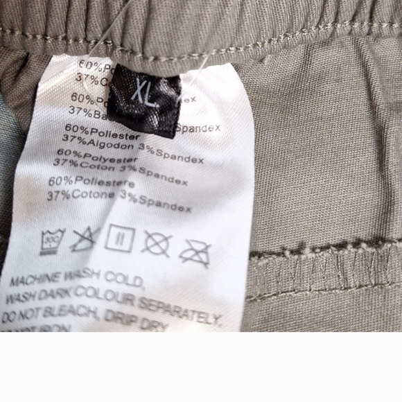 GREY CASUAL  SHORTS. XL - Picture 4 of 8